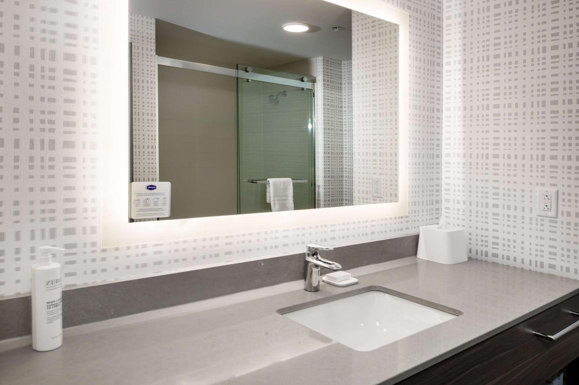 Hampton Inn By Hilton St Louis Airport Woodson Terrace Eksteriør bilde