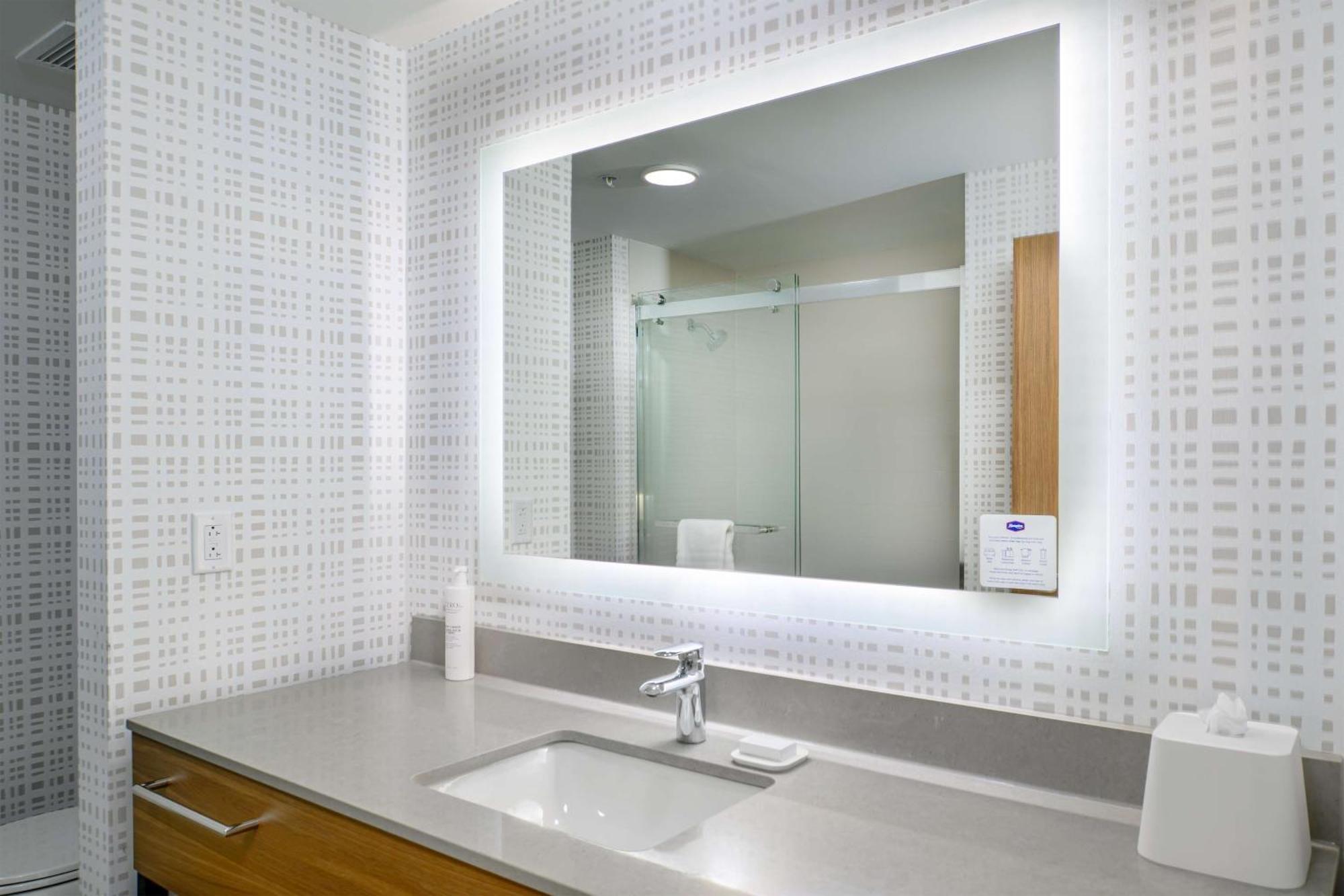 Hampton Inn By Hilton St Louis Airport Woodson Terrace Eksteriør bilde