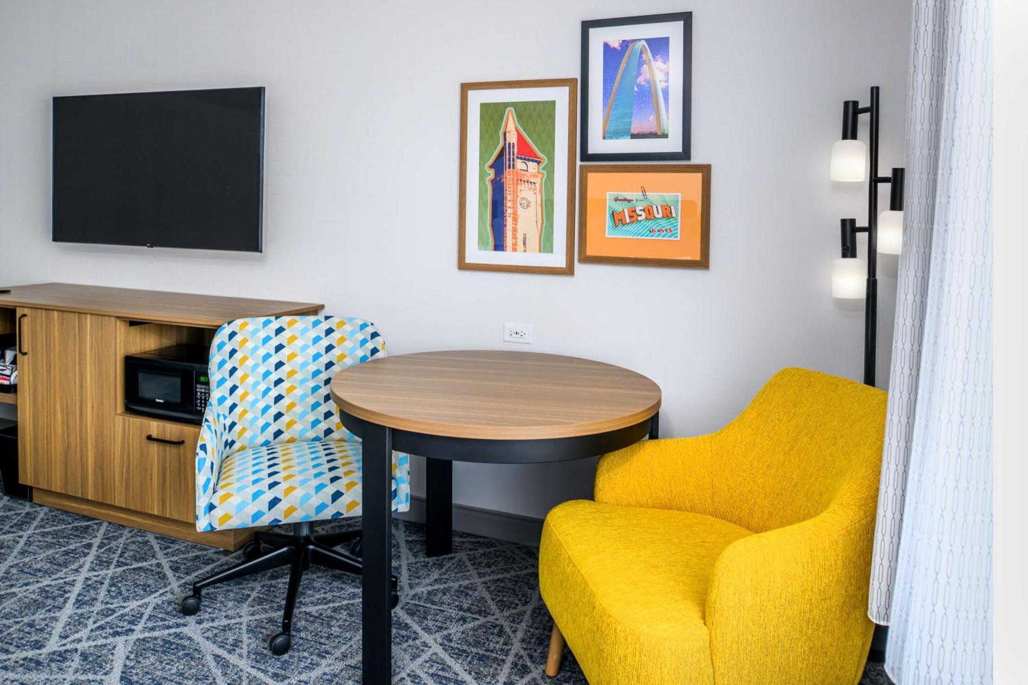 Hampton Inn By Hilton St Louis Airport Woodson Terrace Eksteriør bilde